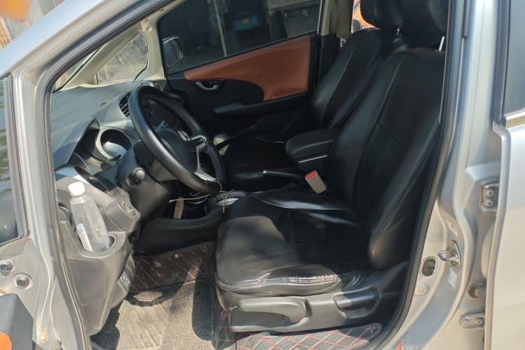 Used Honda Fit 2011 1.3L automatic comfort version Left Front Seat