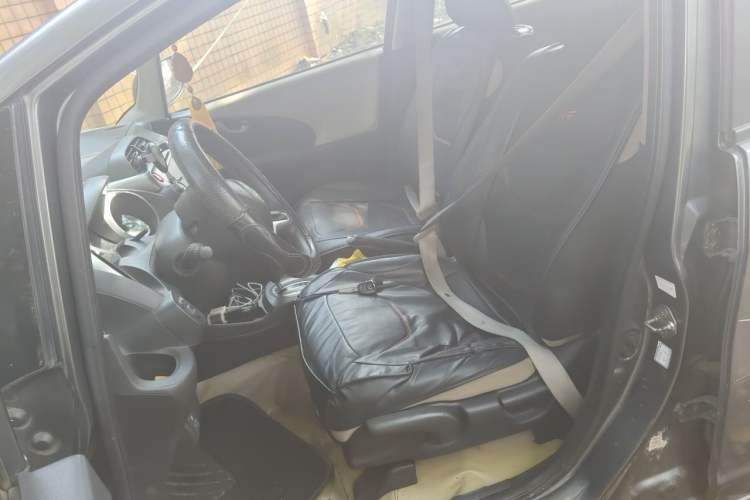 Used Honda Fit 2011 1.3L automatic comfort version Left Front Seat
