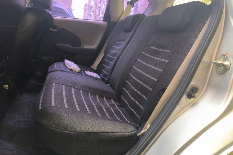 Used Honda Fit 2011 1.3L automatic comfort version Left Rear Seat