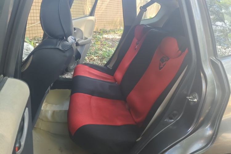 Used Honda Fit 2011 1.3L automatic comfort version Left Rear Seat