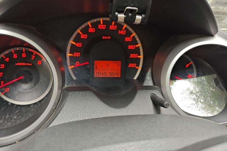 Used Honda Fit 2011 1.3L automatic comfort version Odometer Close Up