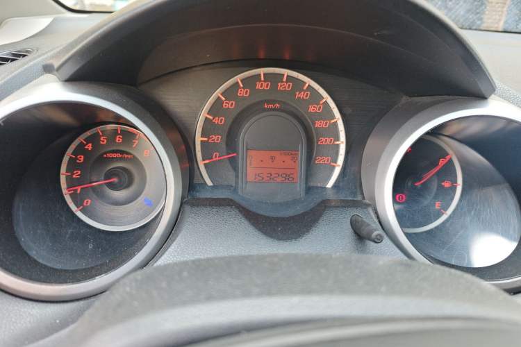 Used Honda Fit 2011 1.3L automatic comfort version Odometer Close Up