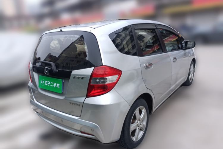 Used Honda Fit 2011 1.3L automatic comfort version Rear Right 45 Deg