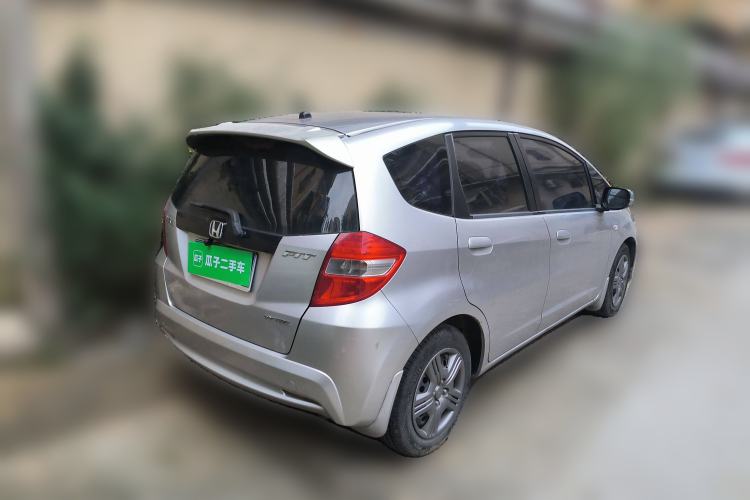 Used Honda Fit 2011 1.3L automatic comfort version Rear Right 45 Deg