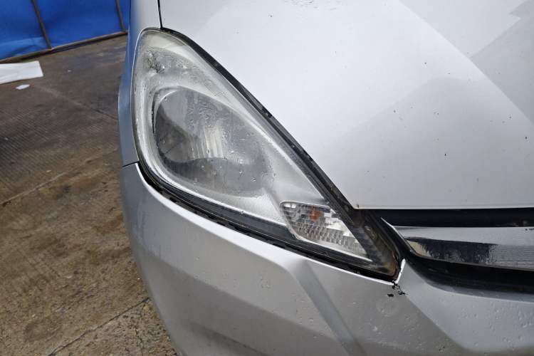 Used Honda Fit 2011 1.5L manual luxury version Right Front Headlight