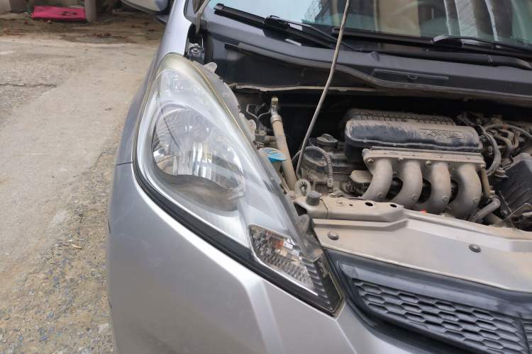 Used Honda Fit 2011 1.3L automatic comfort version Right Front Headlight