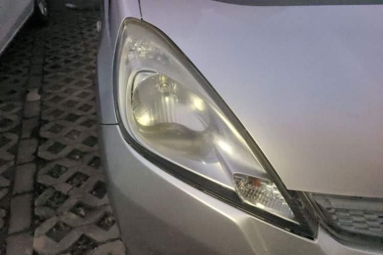 Used Honda Fit 2011 1.3L manual Comfort version Right Front Headlight