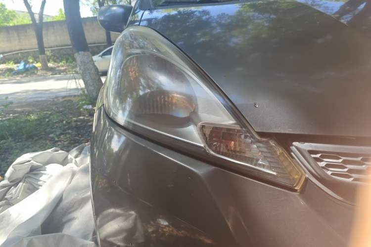 Used Honda Fit 2011 1.3L automatic comfort version Right Front Headlight