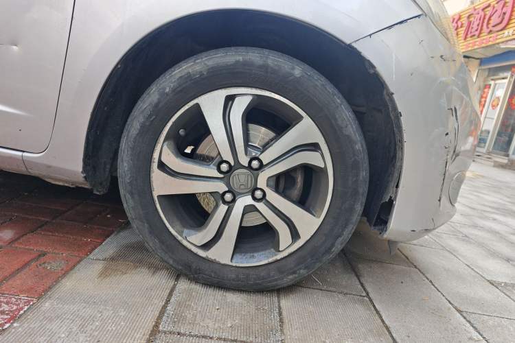 Used Honda Fit 2011 1.3L automatic comfort version Right Front Wheel Hub