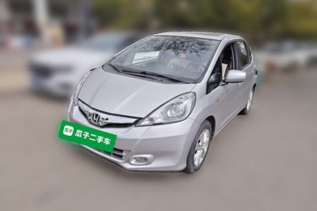 Used Honda Fit 2011 1.5L manual luxury version