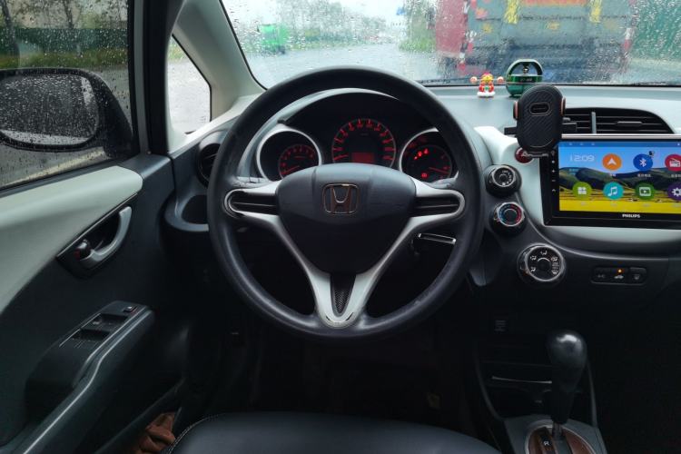 Used Honda Fit 2011 1.3L automatic comfort version Steering Wheel