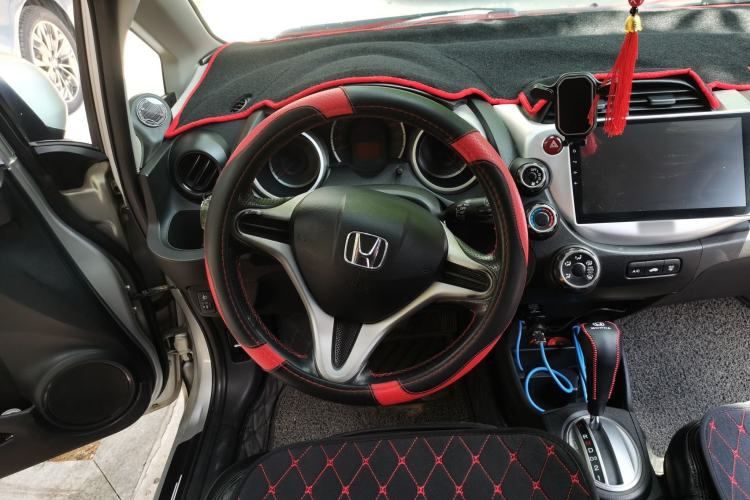 Used Honda Fit 2011 1.3L automatic comfort version Steering Wheel