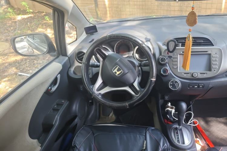 Used Honda Fit 2011 1.3L automatic comfort version Steering Wheel