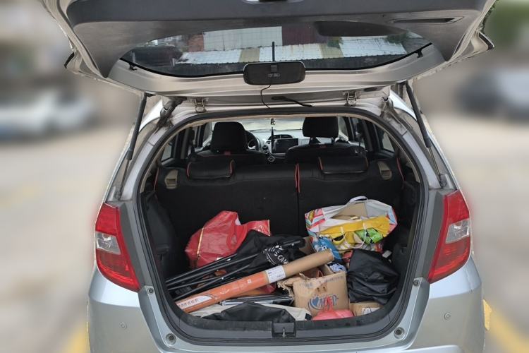 Used Honda Fit 2011 1.3L manual Comfort version Trunk
