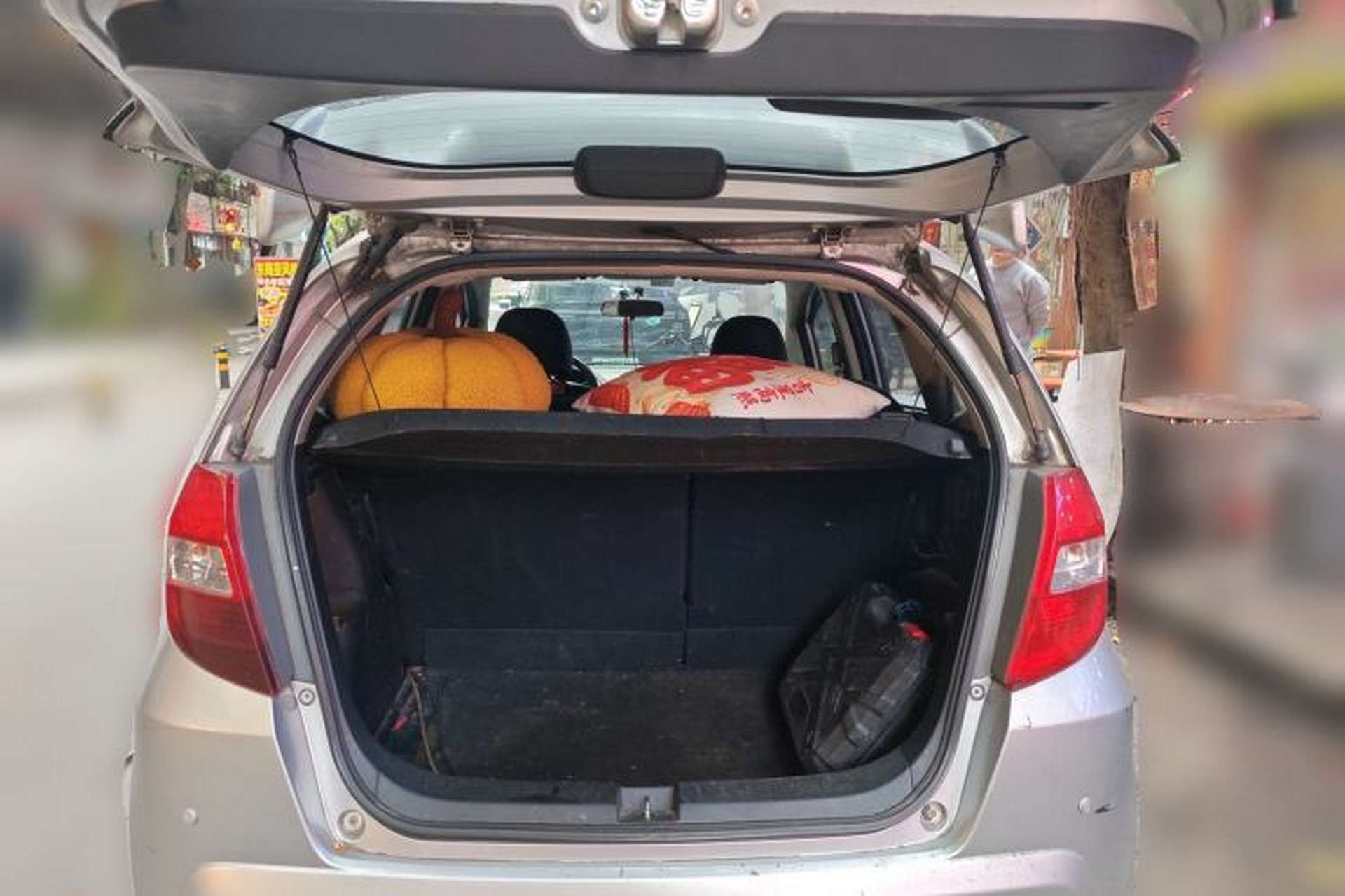 Used Honda Fit 2011 1.3L manual Comfort version Trunk