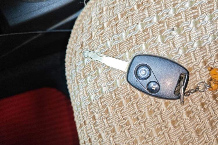 Used Honda Fit 2011 1.3L automatic comfort version Vehicle Key