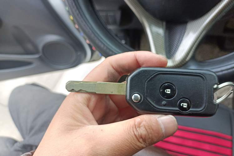 Used Honda Fit 2011 1.3L automatic comfort version Vehicle Key