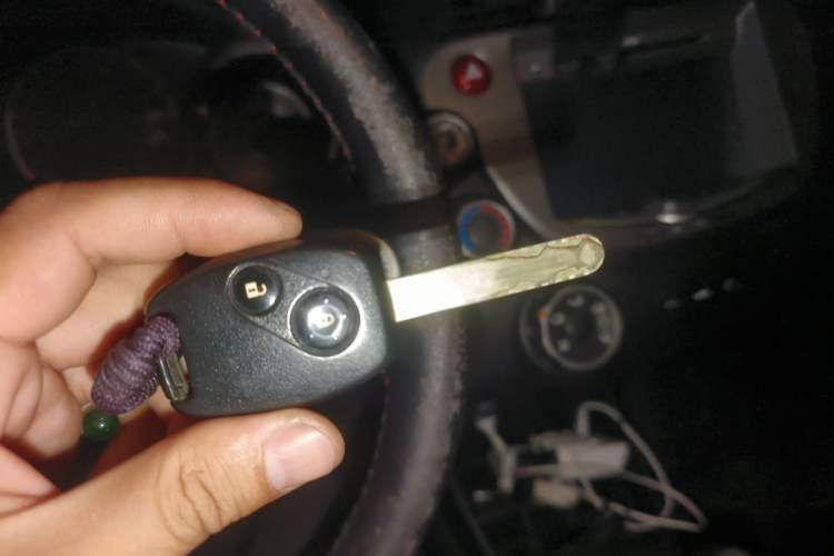 Used Honda Fit 2011 1.3L manual Comfort version Vehicle Key