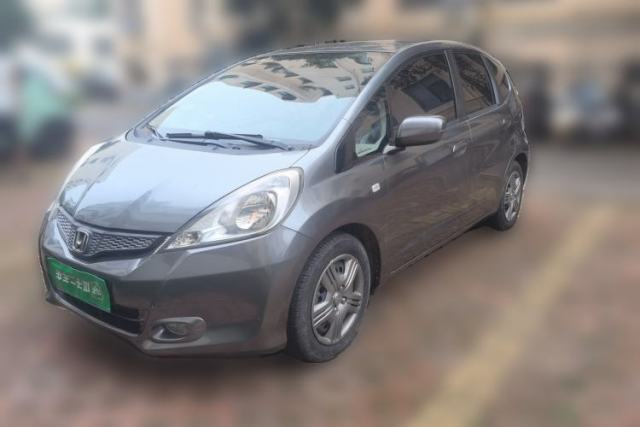 Used Honda Fit 2011 1.3L manual Comfort version