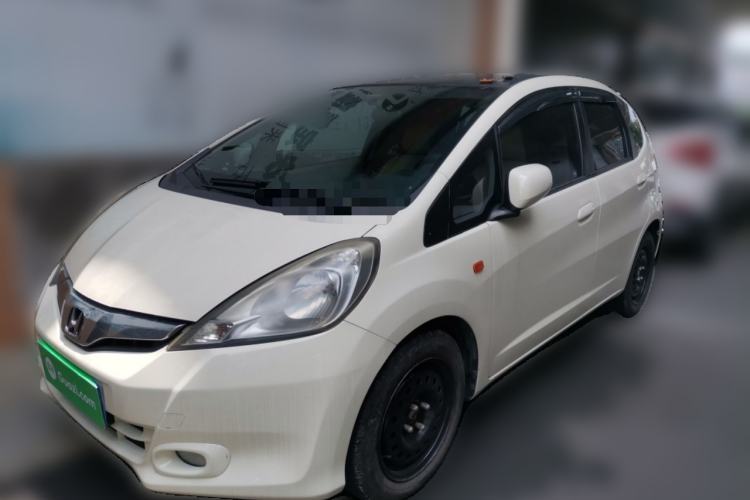 Used Honda Fit 2011 1.3L manual Comfort version Guazi used car, China used car export, Used car for sale, Used  cars, Cheapest cars for sale