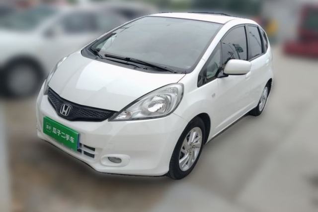 Used Honda Fit 2011 1.3L automatic comfort version