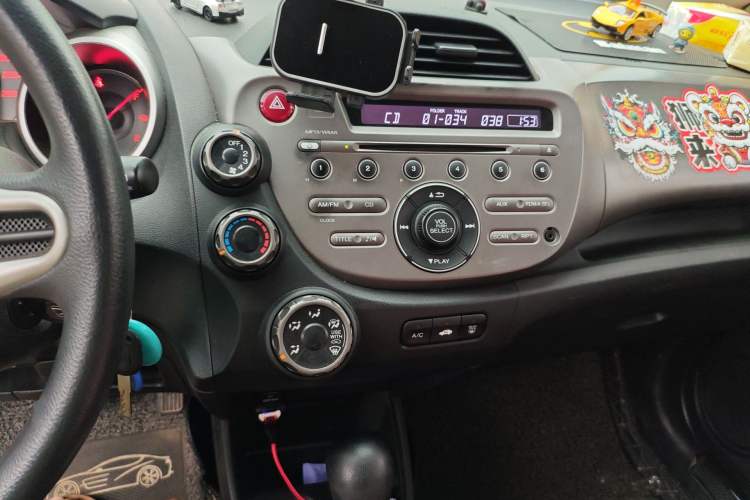Used Honda Fit 2011 1.3L automatic comfort version Audio And AC Panel
