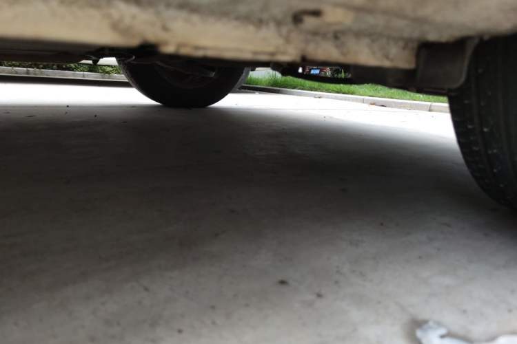 Used Honda Fit 2011 1.3L automatic comfort version Chassis Front Left