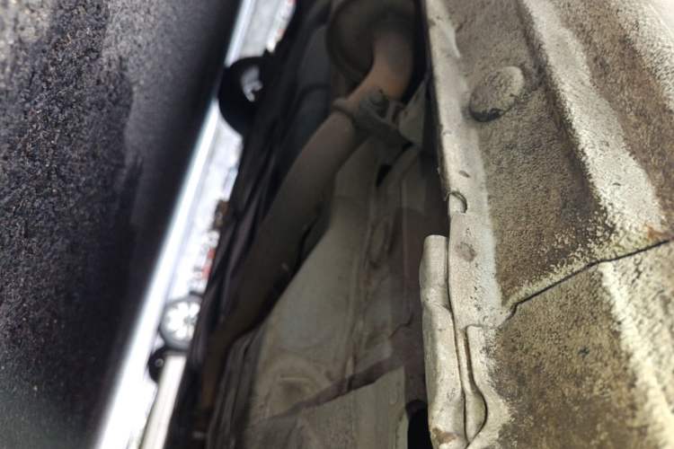 Used Honda Fit 2011 1.3L automatic comfort version Chassis Front Right