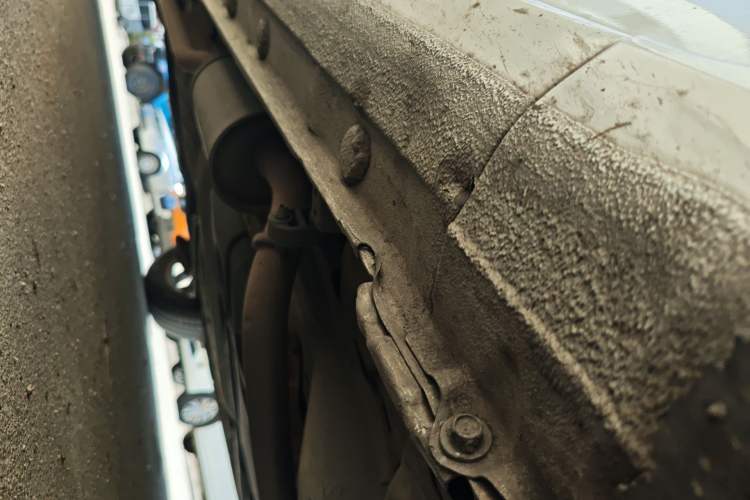 Used Honda Fit 2011 1.3L manual Comfort version Chassis Front Right