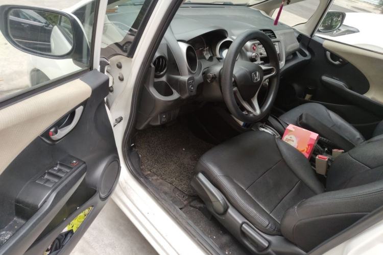 Used Honda Fit 2011 1.3L automatic comfort version Driver Seat