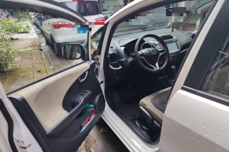 Used Honda Fit 2011 1.3L automatic comfort version Driver Seat