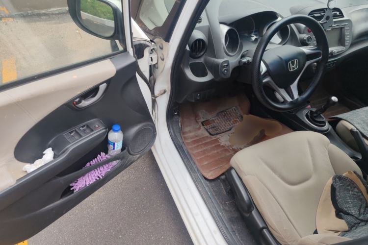 Used Honda Fit 2011 1.3L manual Comfort version Driver Seat