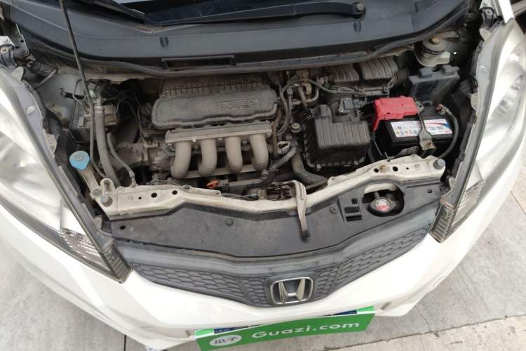Used Honda Fit 2011 1.3L automatic comfort version Engine Bay