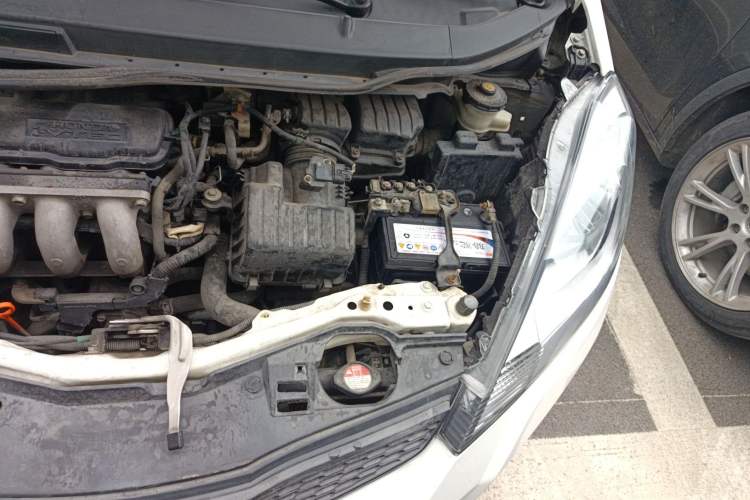 Used Honda Fit 2011 1.3L automatic comfort version Engine Bay Left