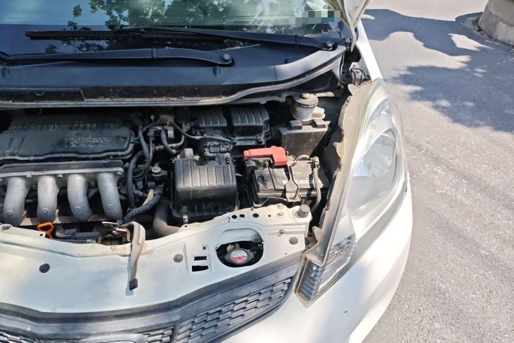 Used Honda Fit 2011 1.3L automatic comfort version Engine Bay Left