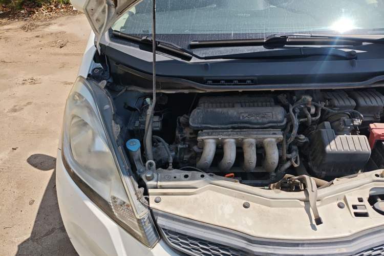 Used Honda Fit 2011 1.3L manual Comfort version Engine Bay Right