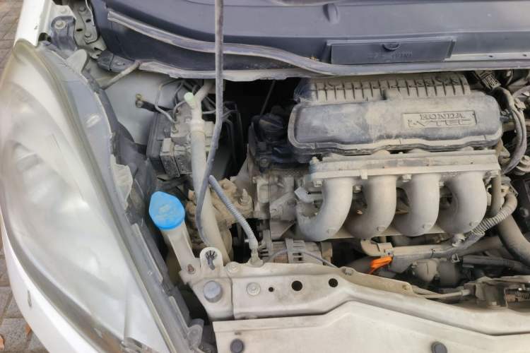 Used Honda Fit 2011 1.5L Automatic Luxury Edition Engine Bay Right