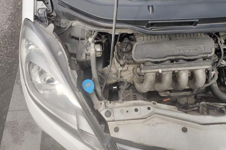 Used Honda Fit 2011 1.5L Automatic Luxury Edition Engine Bay Right