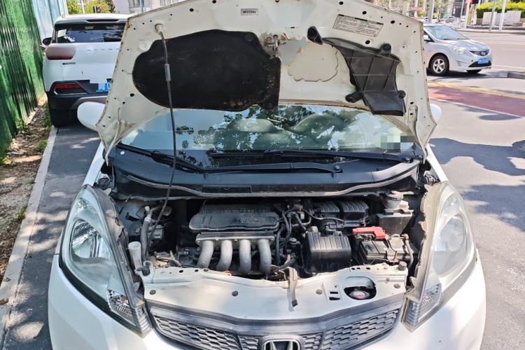 Used Honda Fit 2011 1.3L automatic comfort version Engine Bay