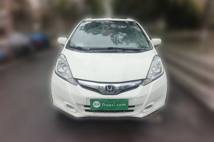 Used Honda Fit 2011 1.5L manual luxury version Front