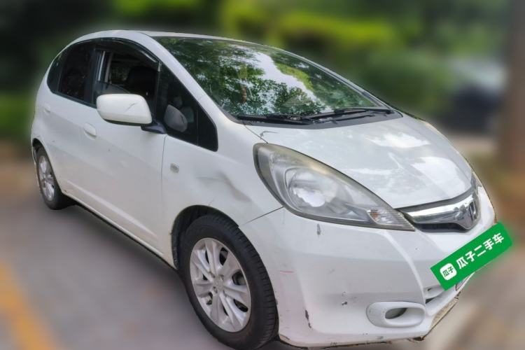 Used Honda Fit 2011 1.5L Automatic Luxury Edition Front Right 45 Deg