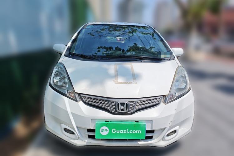 Used Honda Fit 2011 1.3L automatic comfort version Front