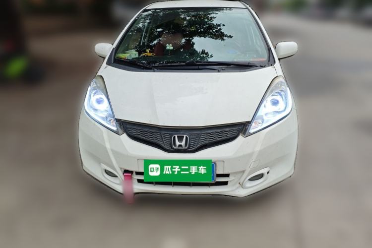 Used Honda Fit 2011 1.3L automatic comfort version Front