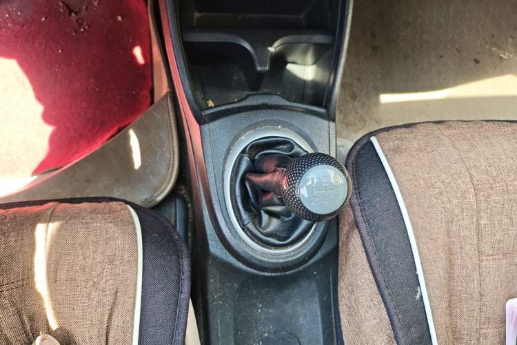 Used Honda Fit 2011 1.3L manual Comfort version Gear Lever