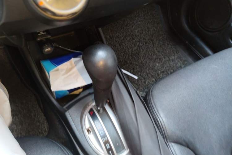 Used Honda Fit 2011 1.3L automatic comfort version Gear Lever