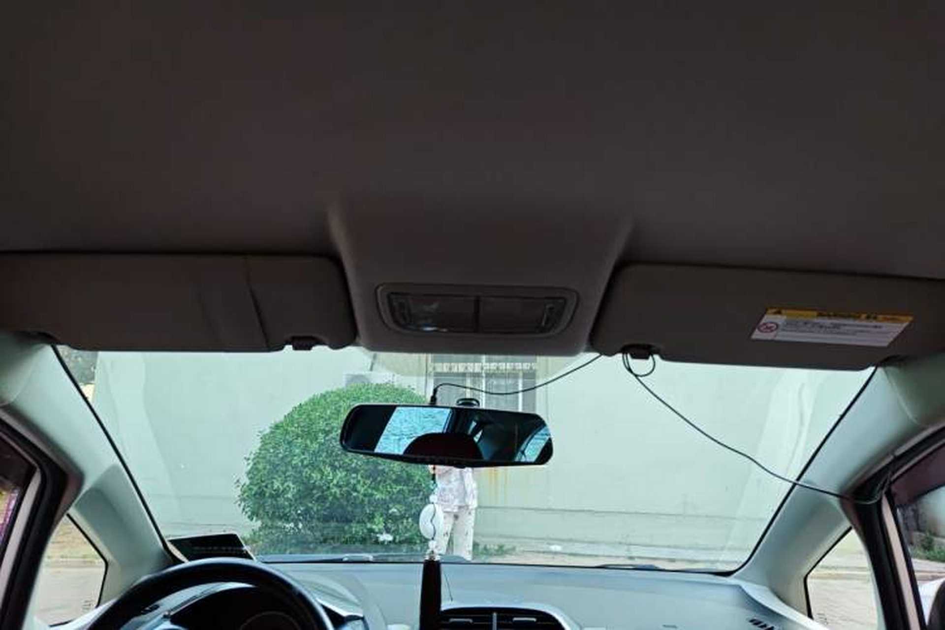 Used Honda Fit 2011 1.3L automatic comfort version Headliner