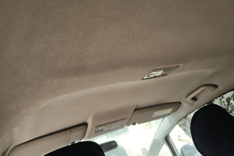 Used Honda Fit 2011 1.3L manual Comfort version Headliner