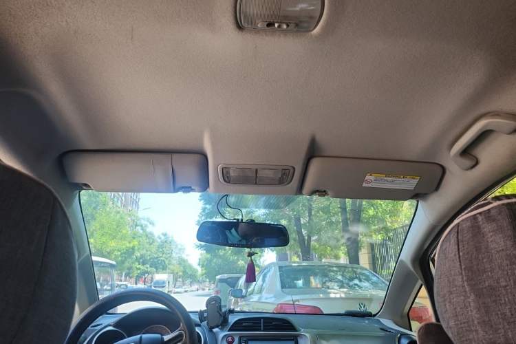Used Honda Fit 2011 1.3L automatic comfort version Headliner