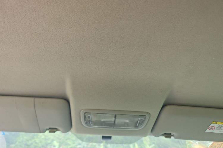 Used Honda Fit 2011 1.3L manual Comfort version Headliner