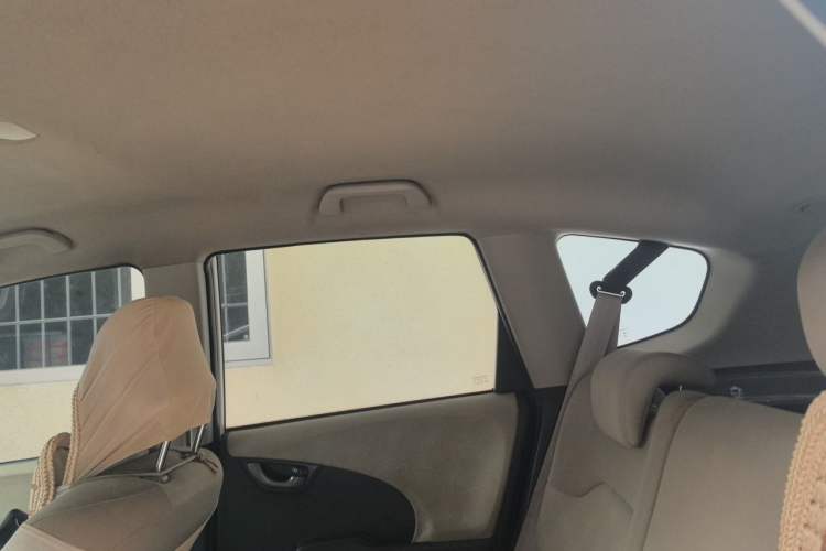 Used Honda Fit 2011 1.3L automatic comfort version Headliner